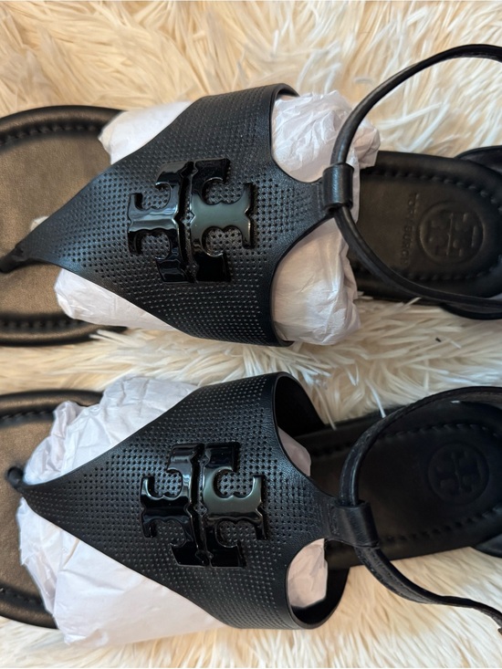 Tory Burch Shoes - Tory Burch Laura Flat Sandals